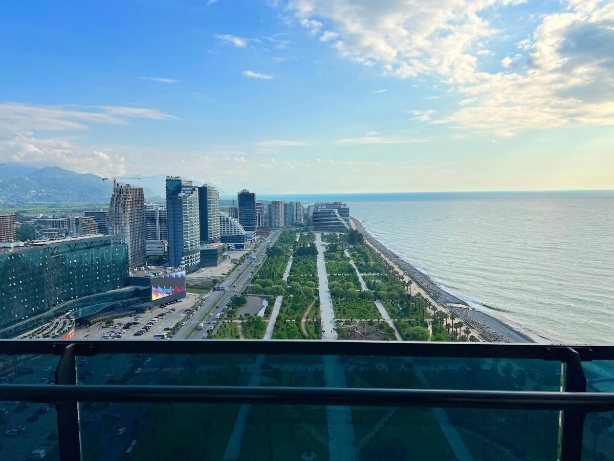 Orbi Beach Tower Aparts Batumi Exterior photo