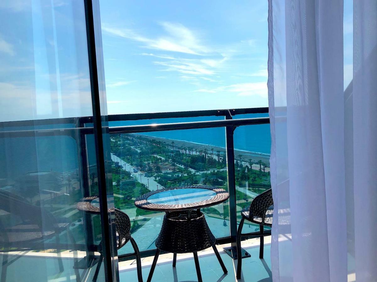 Orbi Beach Tower Aparts Batumi Exterior photo